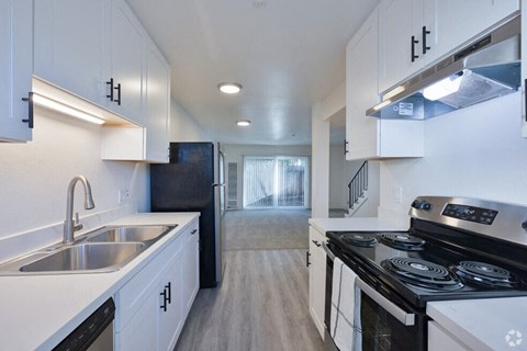 the preserve at ballantyne commons apartment kitchen and living room